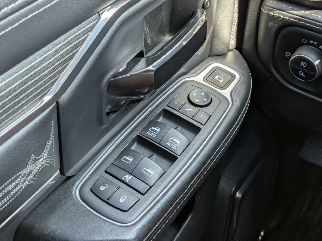 Used 2022 RAM 3500 Limited w/ Safety Group AWD/4WD image 21