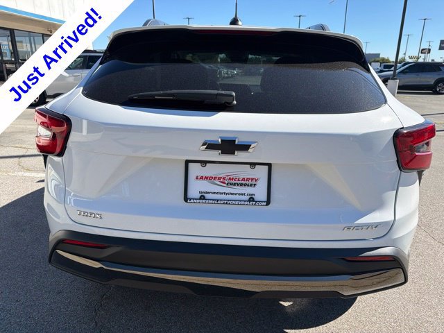Used 2024 Chevrolet Trax ACTIV w/ Sunroof Package FWD image 4