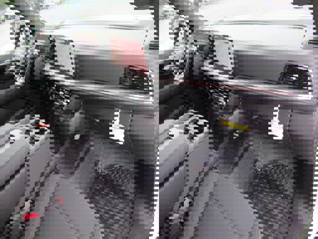 New 2025 Chevrolet Tahoe 4WD image 11