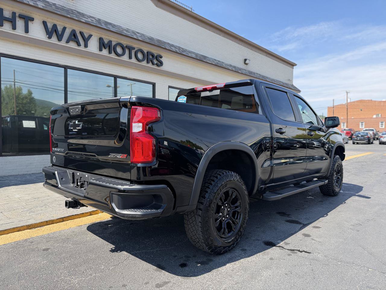 Used 2026 Chevrolet Silverado 1500 ZR2 AWD/4WD image 4