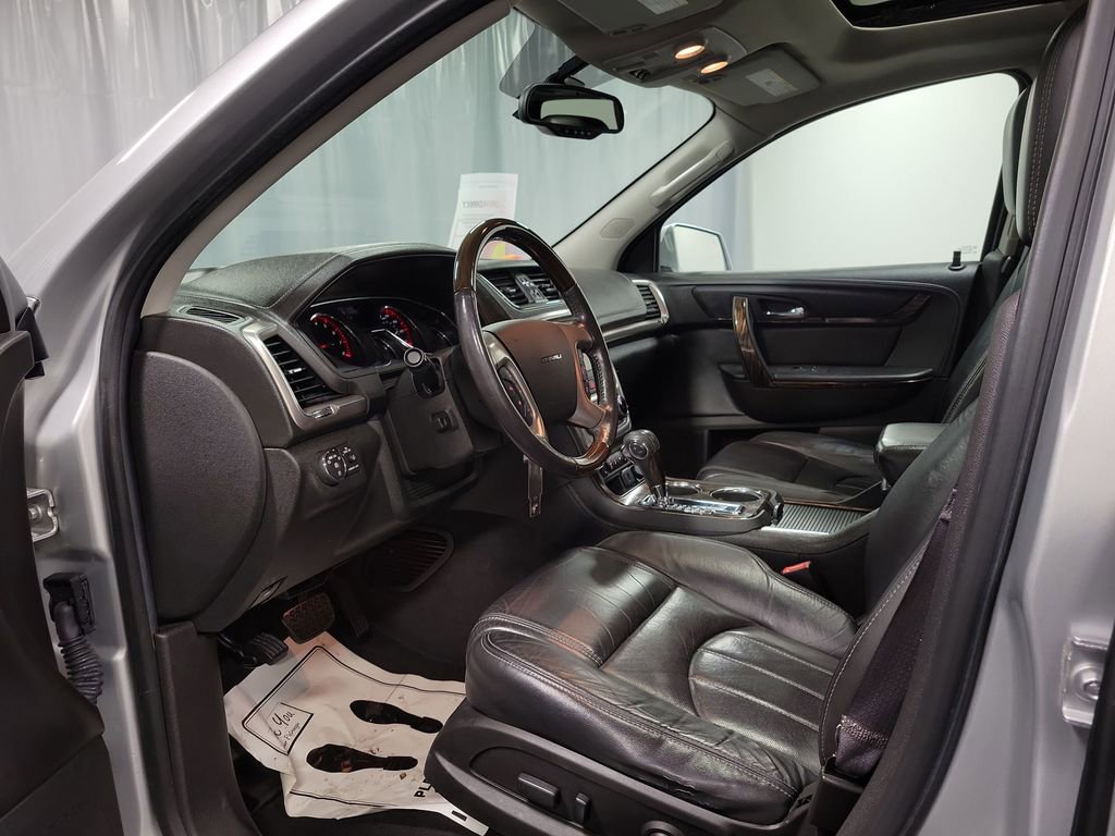 Used 2015 GMC Acadia Denali image 13