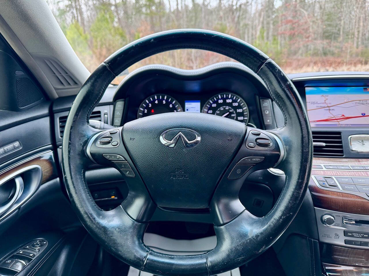 Used 2012 INFINITI M56 x w/ Deluxe Touring Pkg image 19