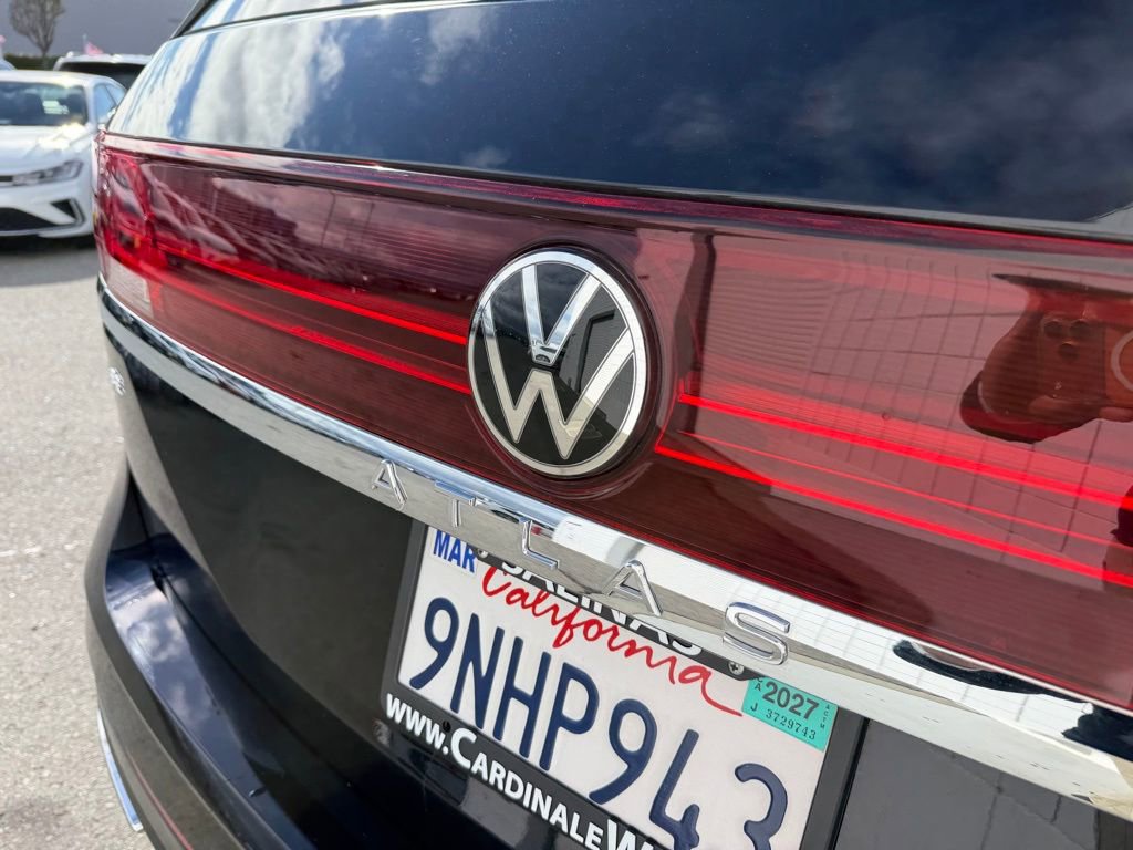 Used 2024 Volkswagen Atlas SE AWD/4WD image 11