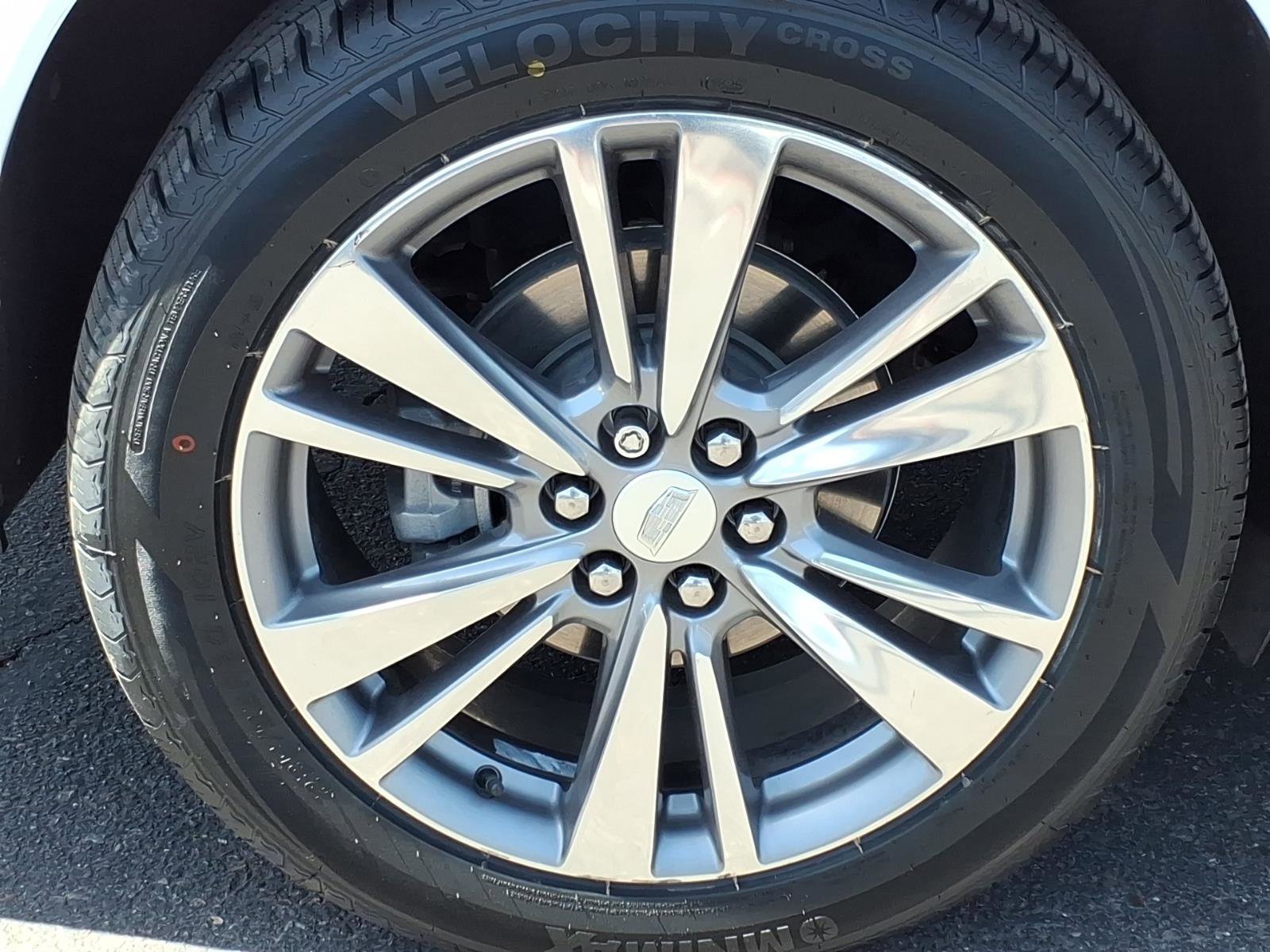 Used 2020 Cadillac XT6 Premium Luxury FWD image 9