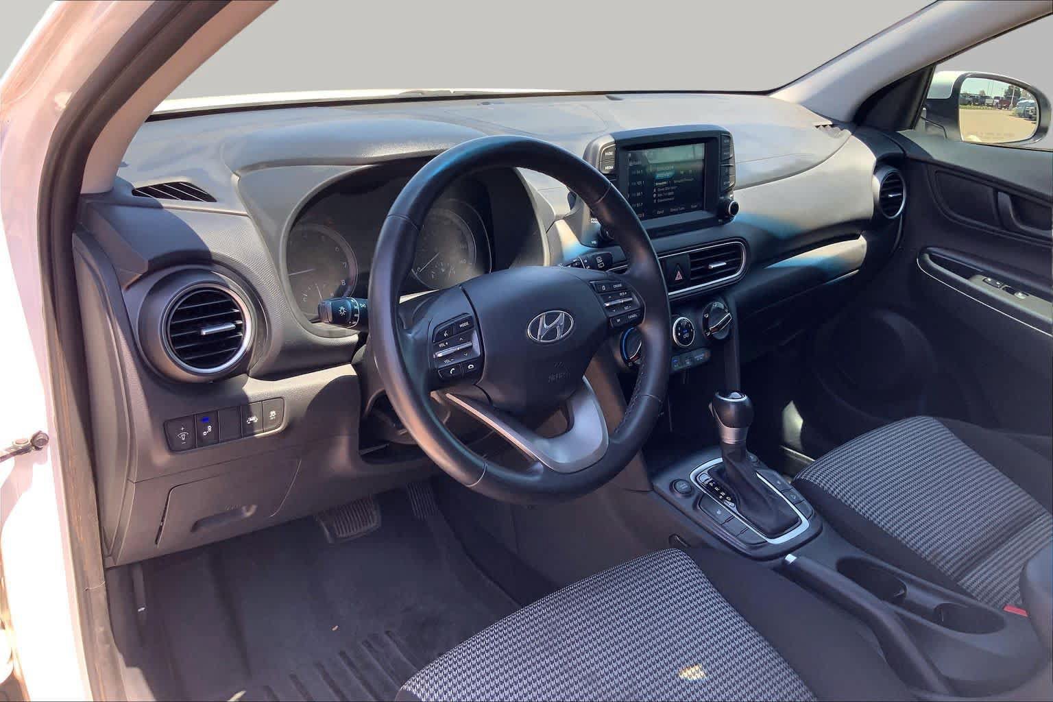 Used 2021 Hyundai Kona SEL w/ Cargo Package AWD/4WD image 18