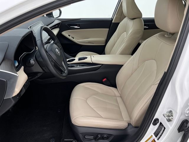Used 2021 Toyota Avalon XLE w/ Moonroof Package image 11