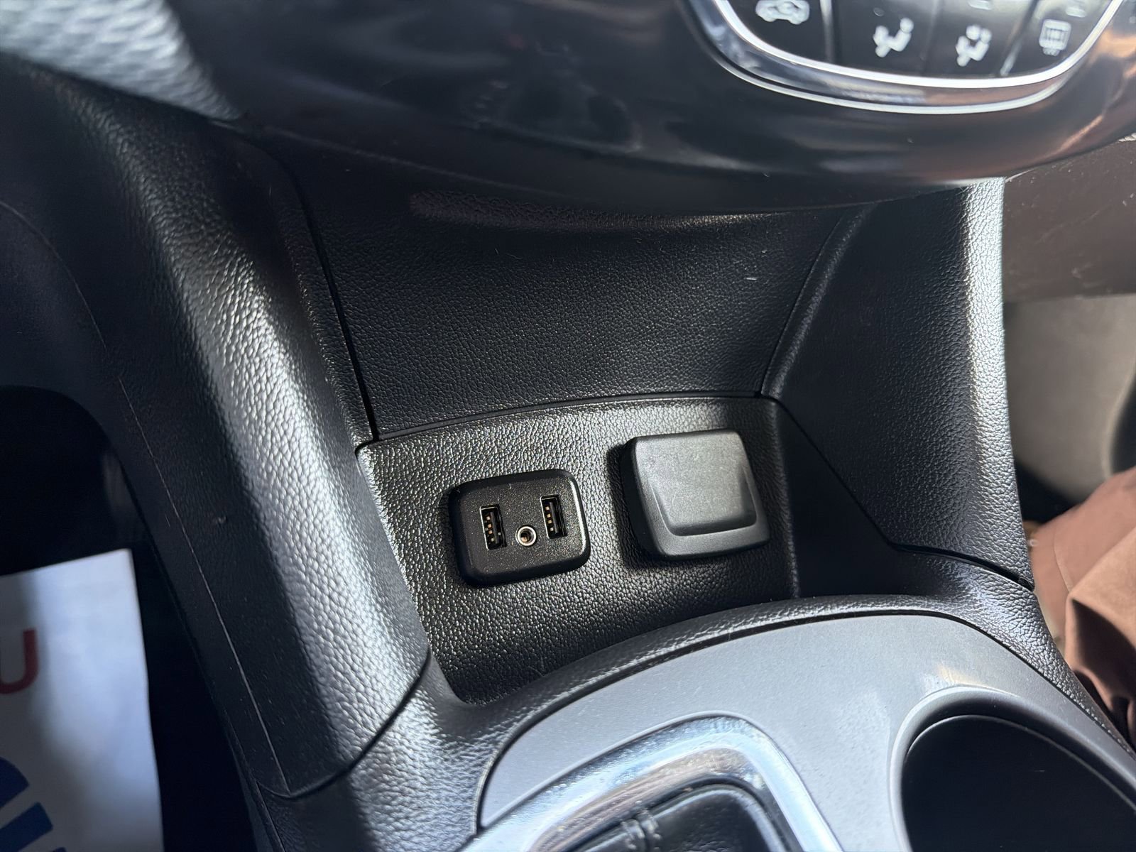 Used 2019 Chevrolet Cruze LS FWD image 31