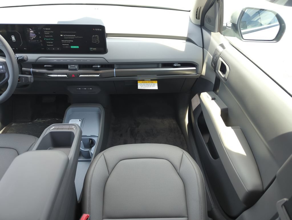 New 2027 Kia EV3 Wind FWD image 16