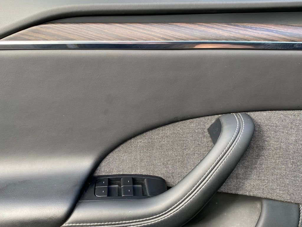 Used 2023 Tesla Model S Standard Range image 39