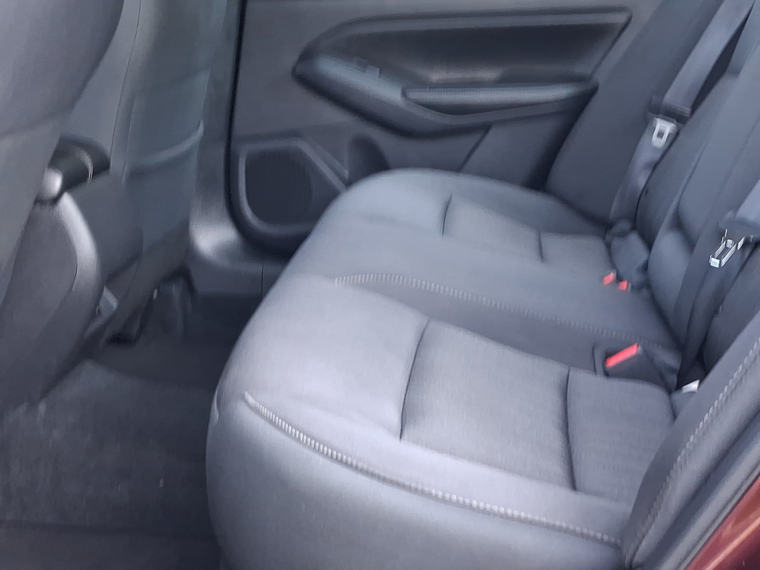 Used 2025 Nissan Altima 2.5 SV FWD image 12