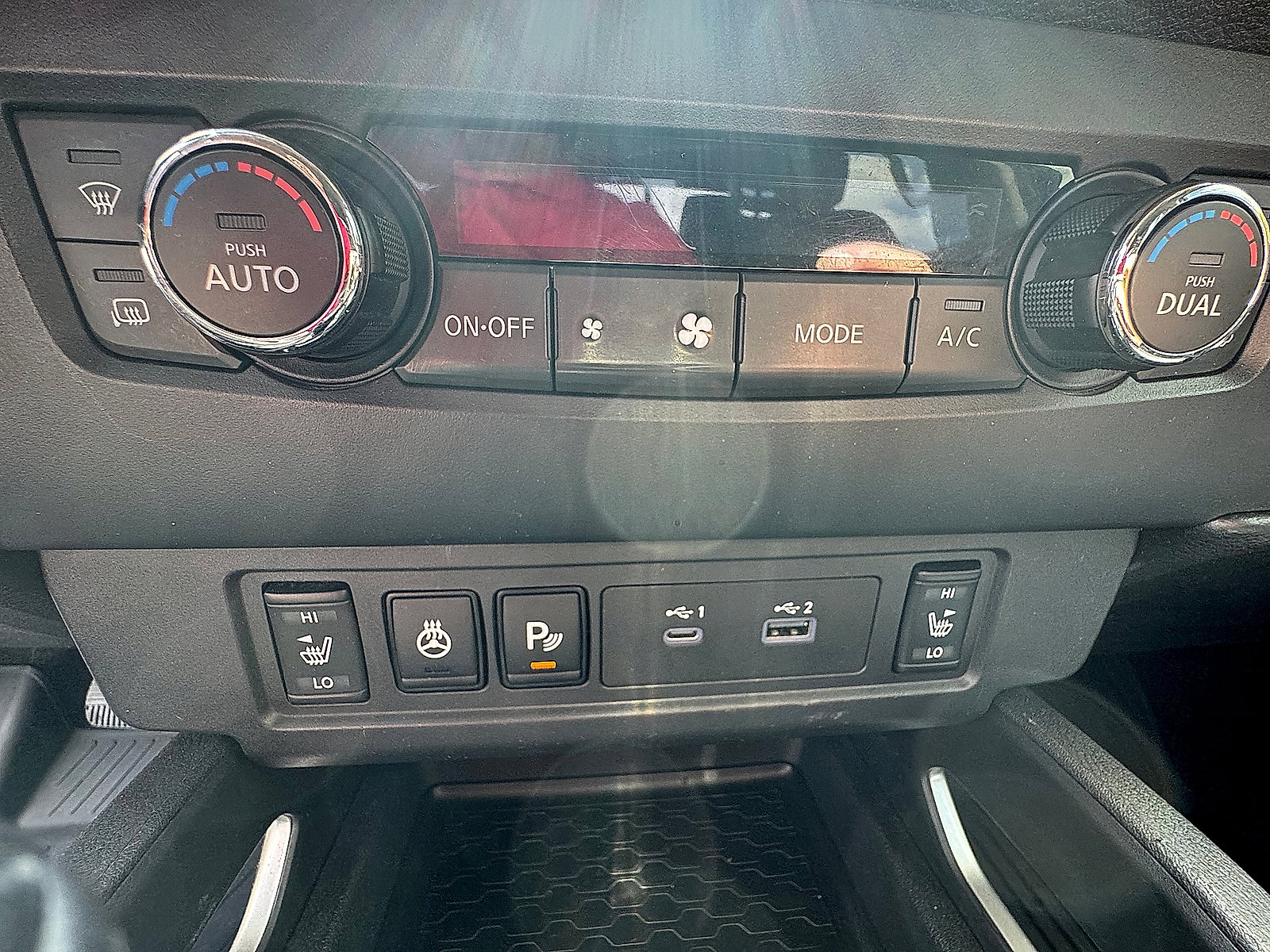 Used 2022 Nissan Frontier SV AWD/4WD image 15