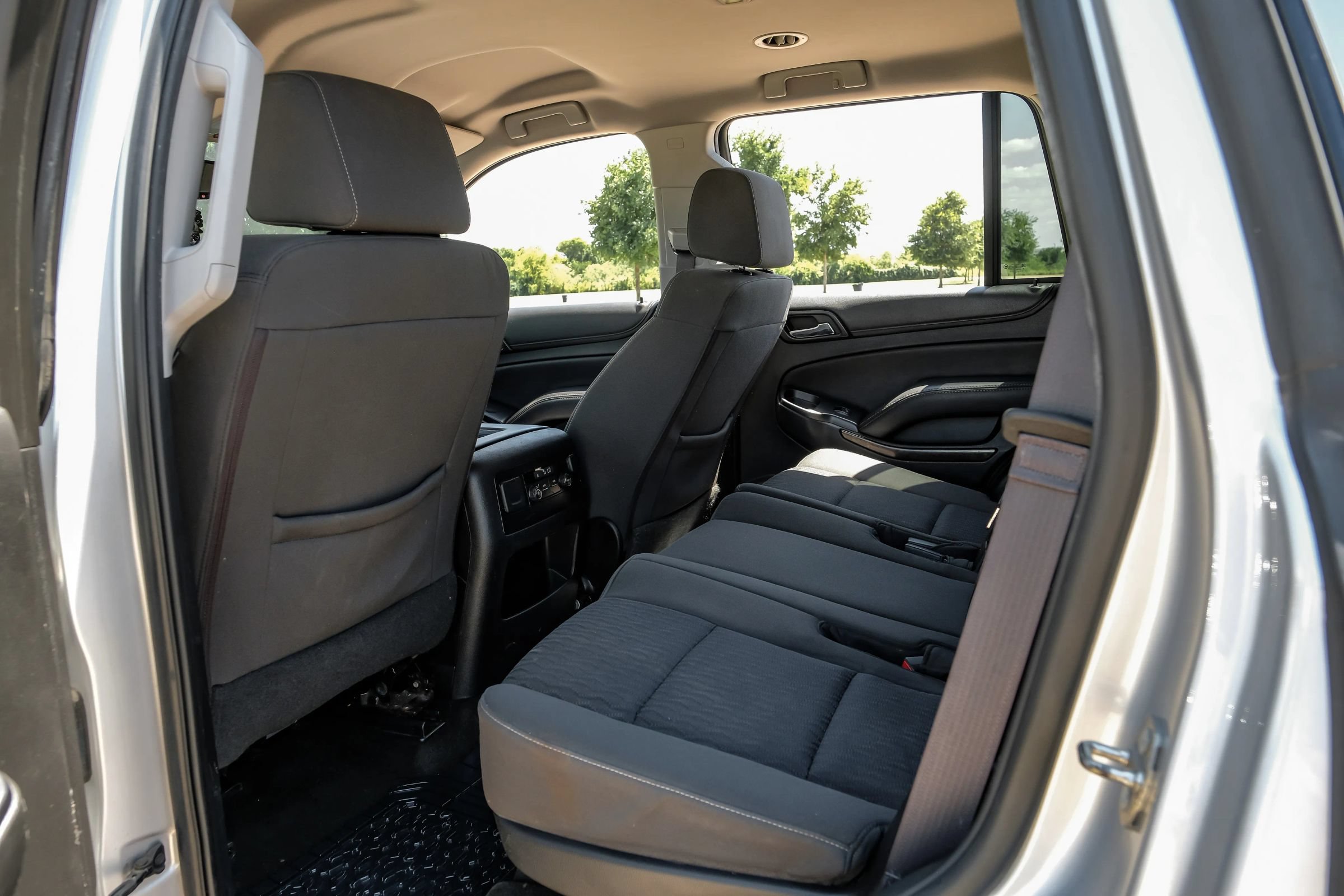 Used 2017 Chevrolet Tahoe LS AWD/4WD image 36