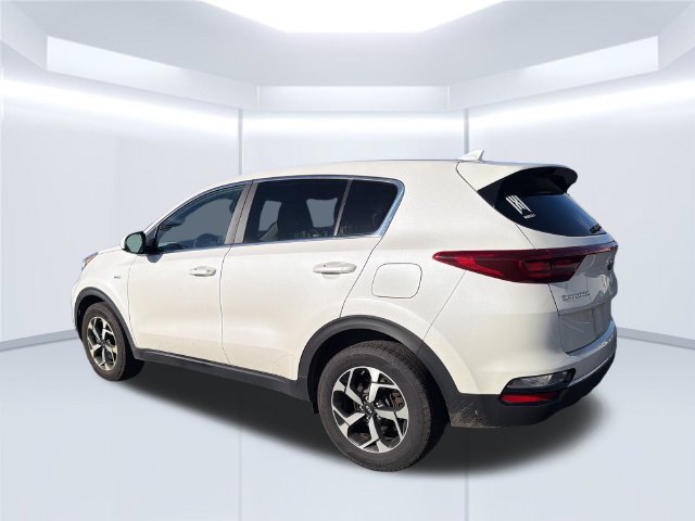 Used 2022 Kia Sportage LX AWD/4WD image 3