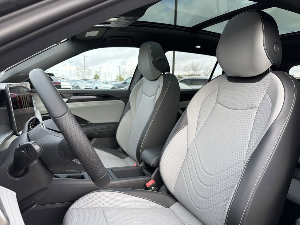 New 2026 Volkswagen Tiguan SE R-Line image 12