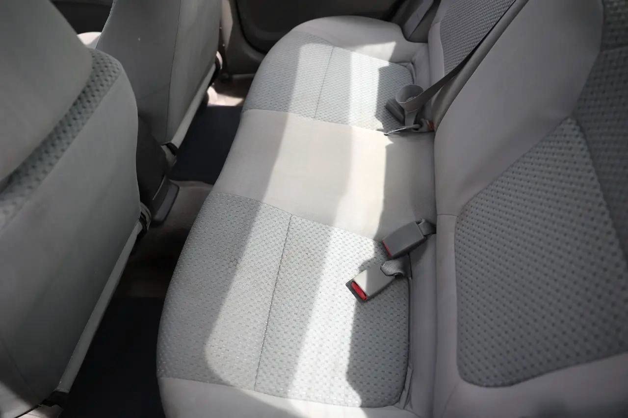 Used 2004 Nissan Sentra S FWD image 10