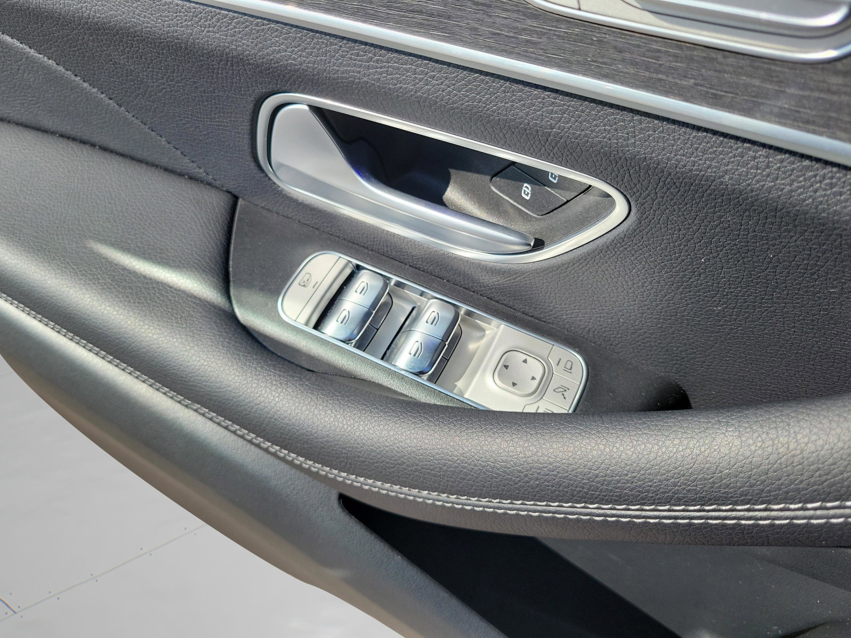 Certified 2026 Mercedes-Benz GLE 350 4MATIC image 19