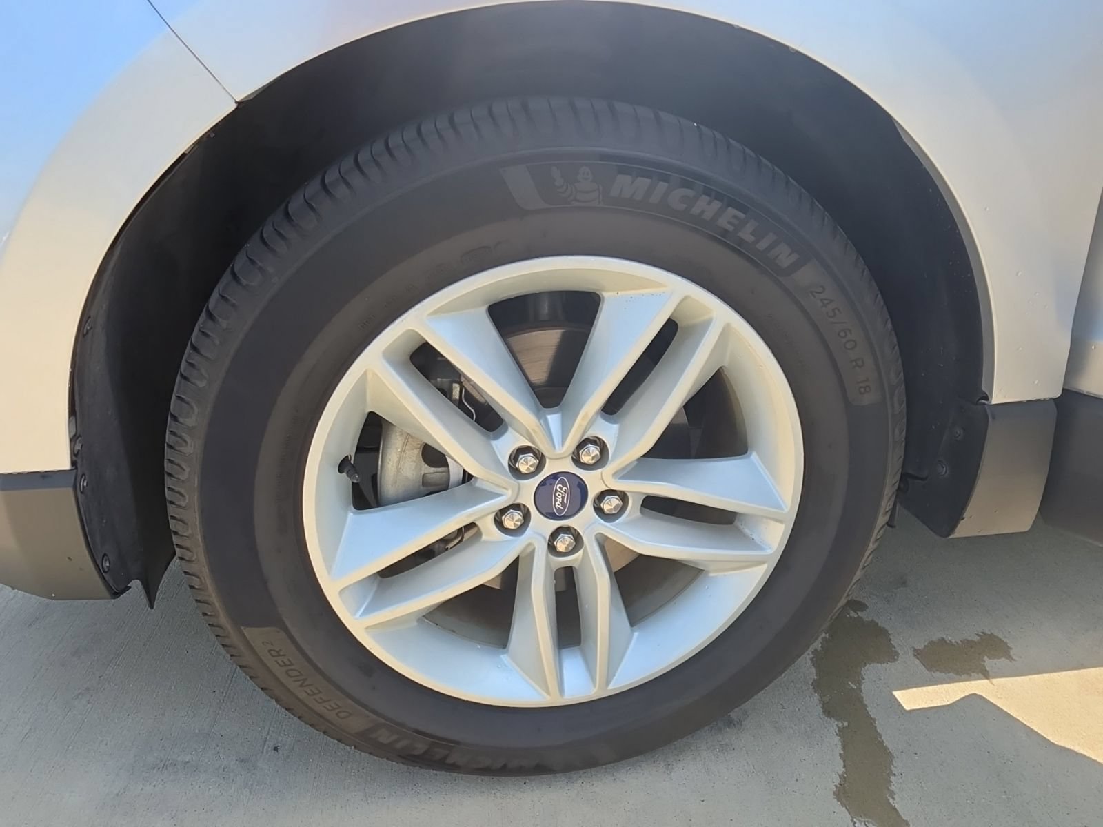 Used 2018 Ford Edge SEL w/ Equipment Group 201A FWD image 13