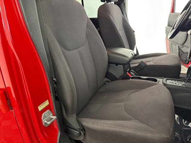 Used 2015 Jeep Wrangler Unlimited Sport w/ Dual Top Group image 25