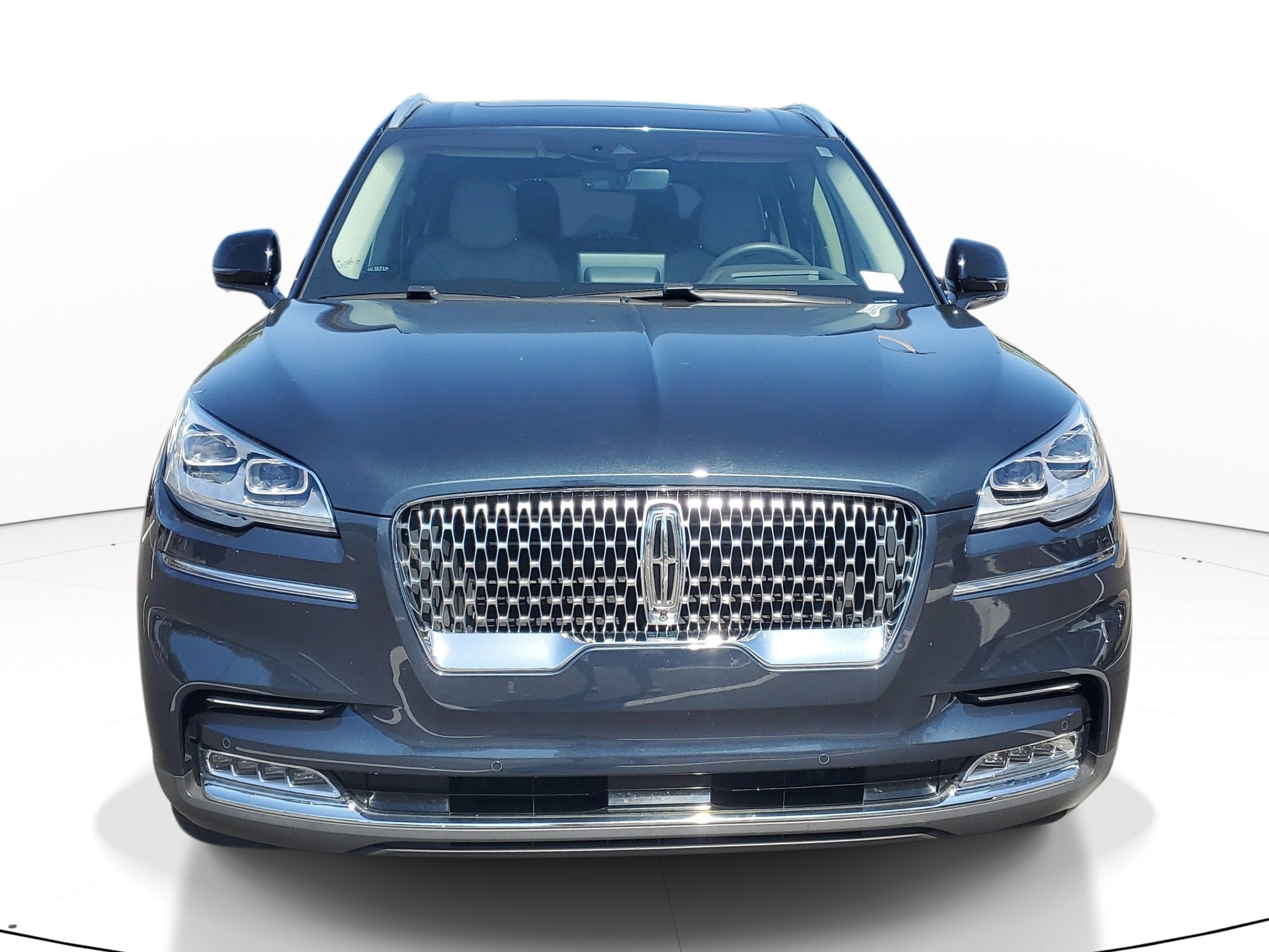 Used 2022 Lincoln Aviator Reserve w/ Equipment Group 201A image 2