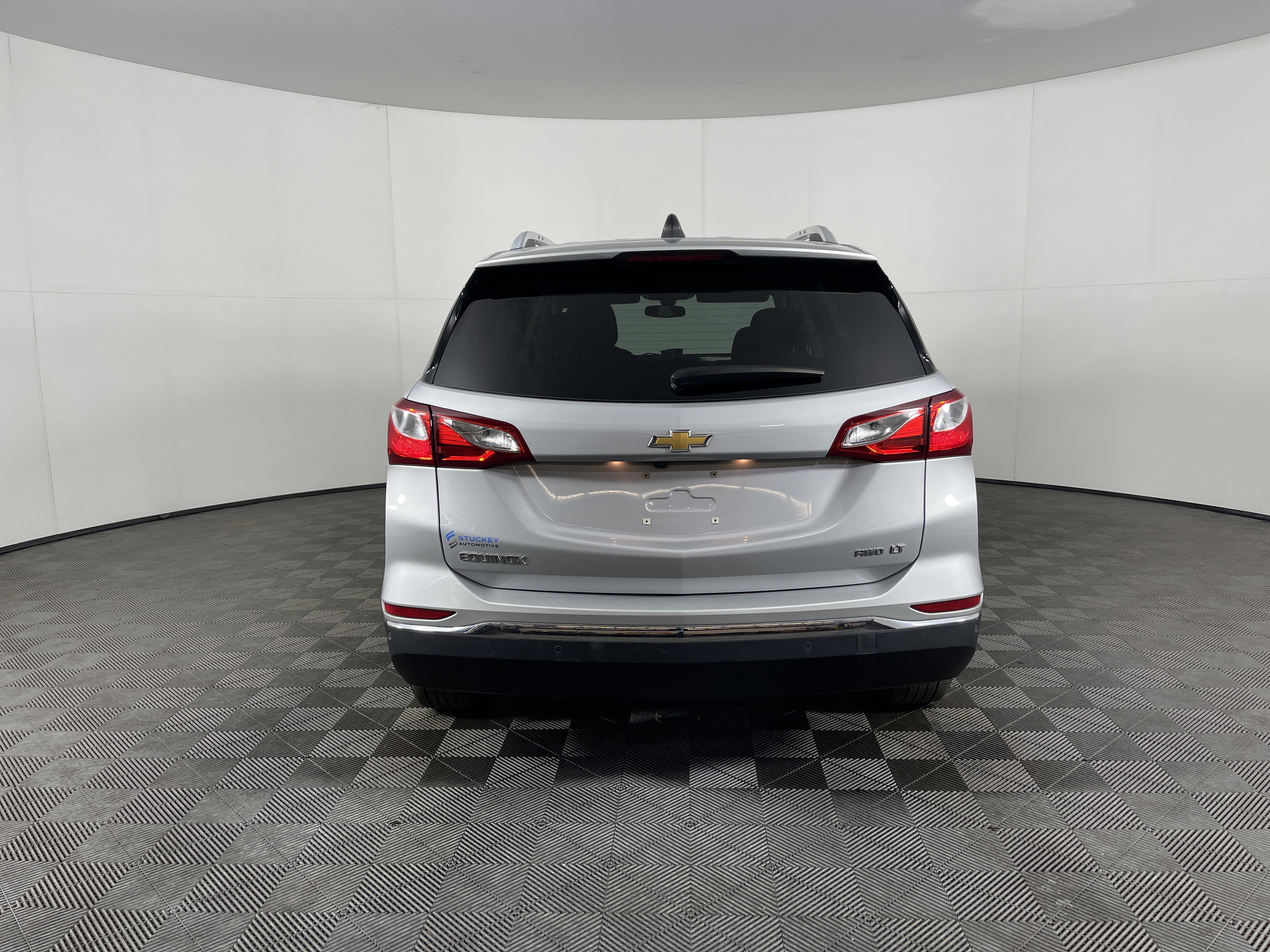 Used 2018 Chevrolet Equinox LT w/ Sun & Infotainment Package image 4