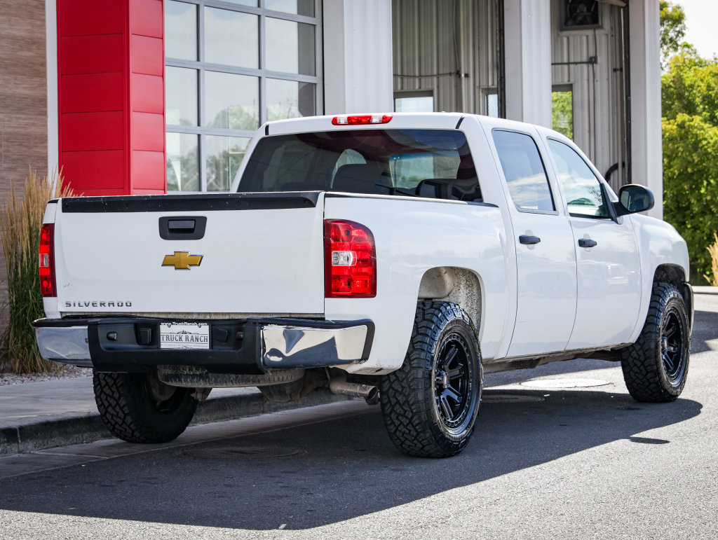 Used 2013 Chevrolet Silverado 1500 W/T w/ Skid Plate Package AWD/4WD image 3