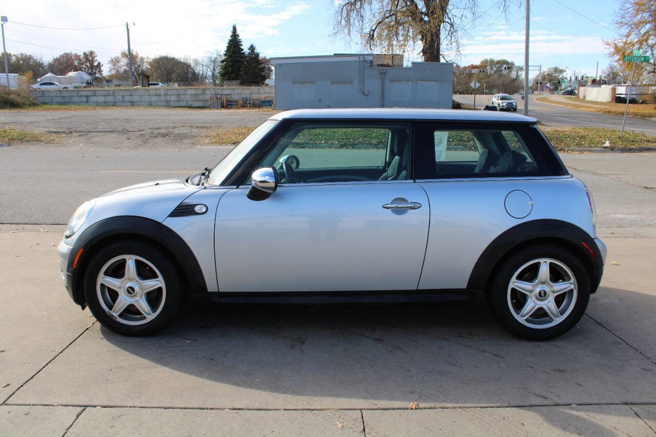 Used 2008 MINI Cooper Hardtop image 2