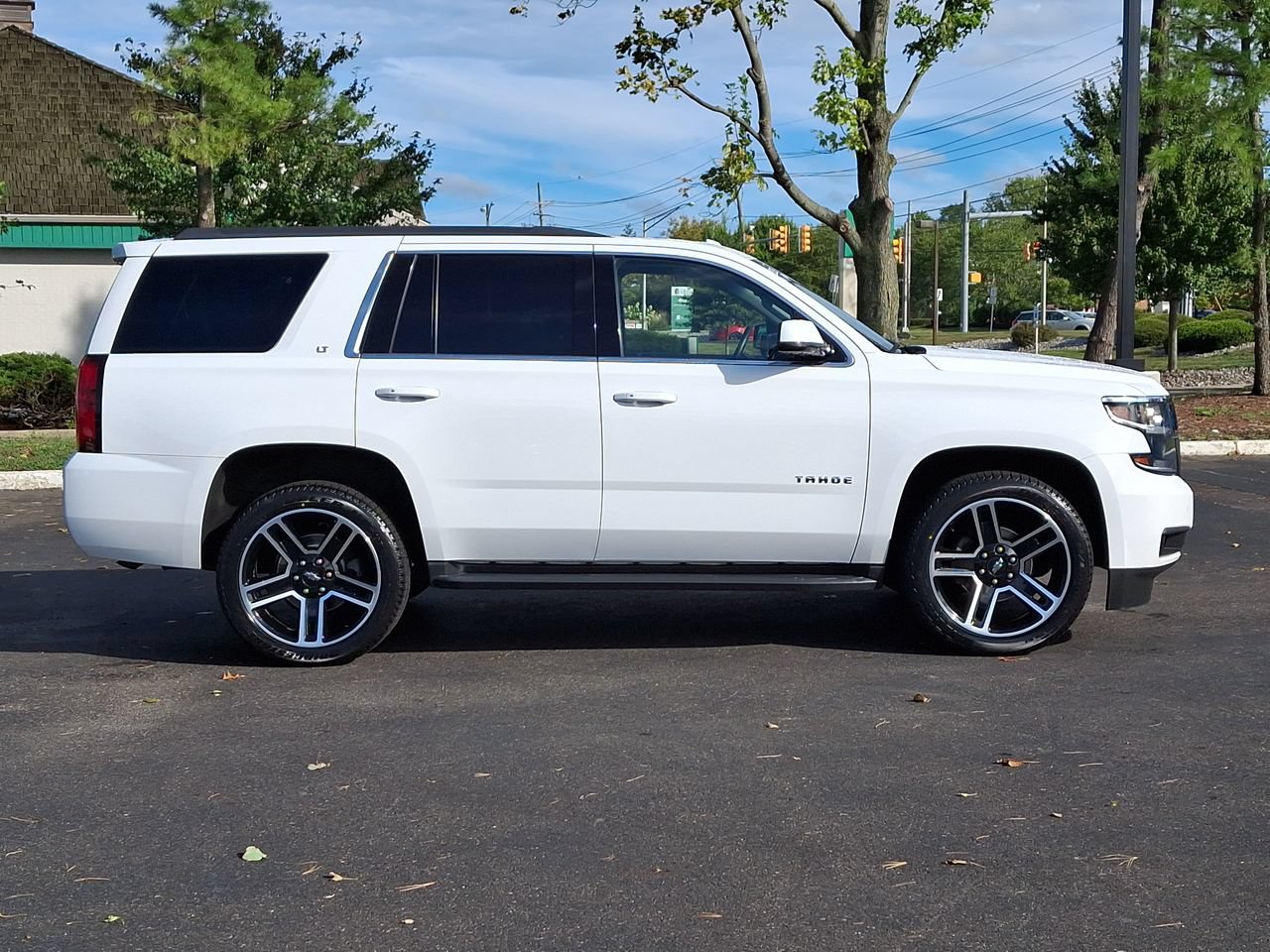 Certified 2018 Chevrolet Tahoe LT AWD/4WD image 26