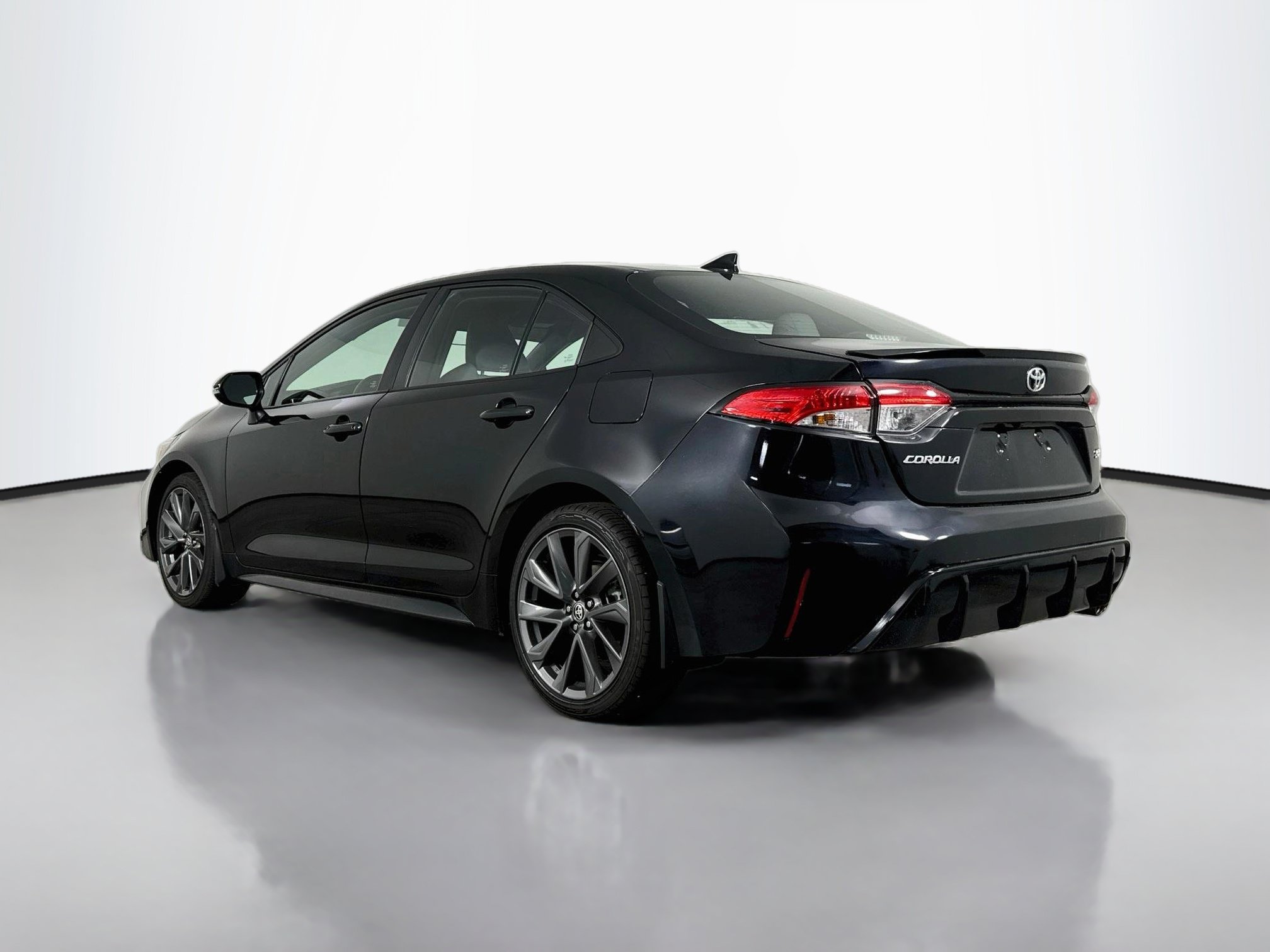 Certified 2023 Toyota Corolla SE FWD image 5