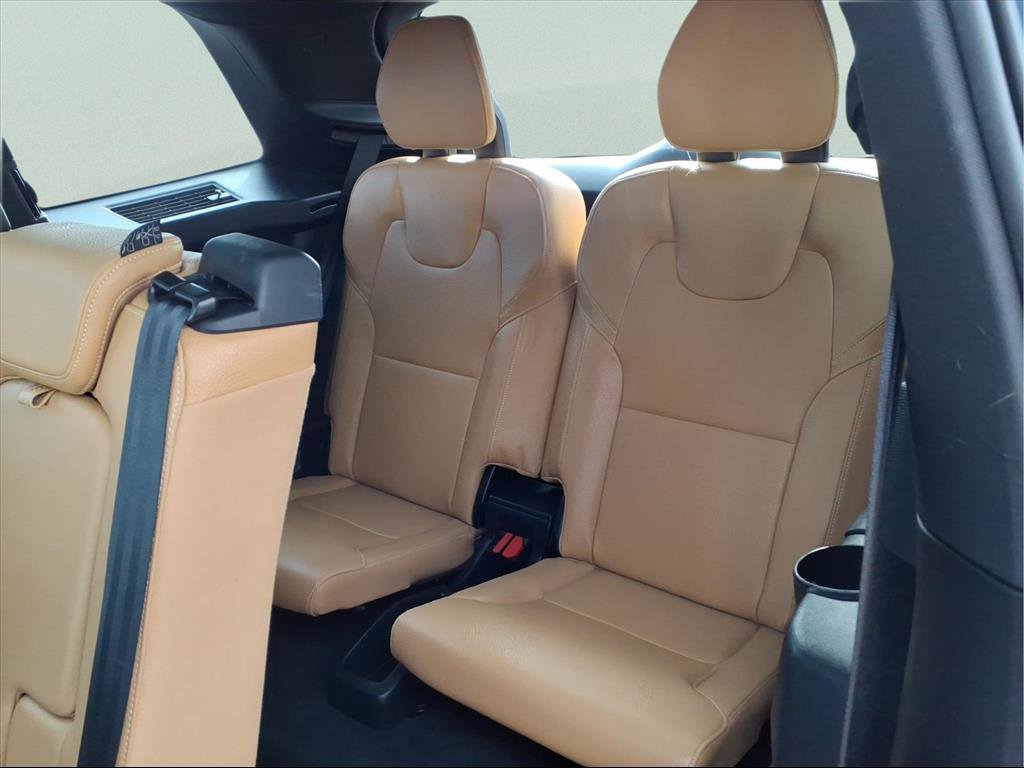 Used 2019 Volvo XC90 T6 Momentum w/ Advanced Package image 11