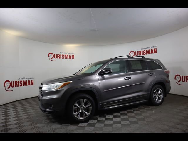 Used 2016 Toyota Highlander LE image 6
