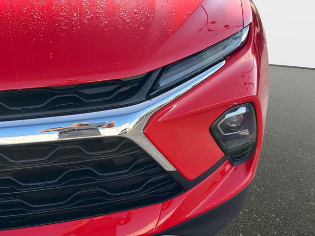 Used 2025 Chevrolet Blazer LT image 9