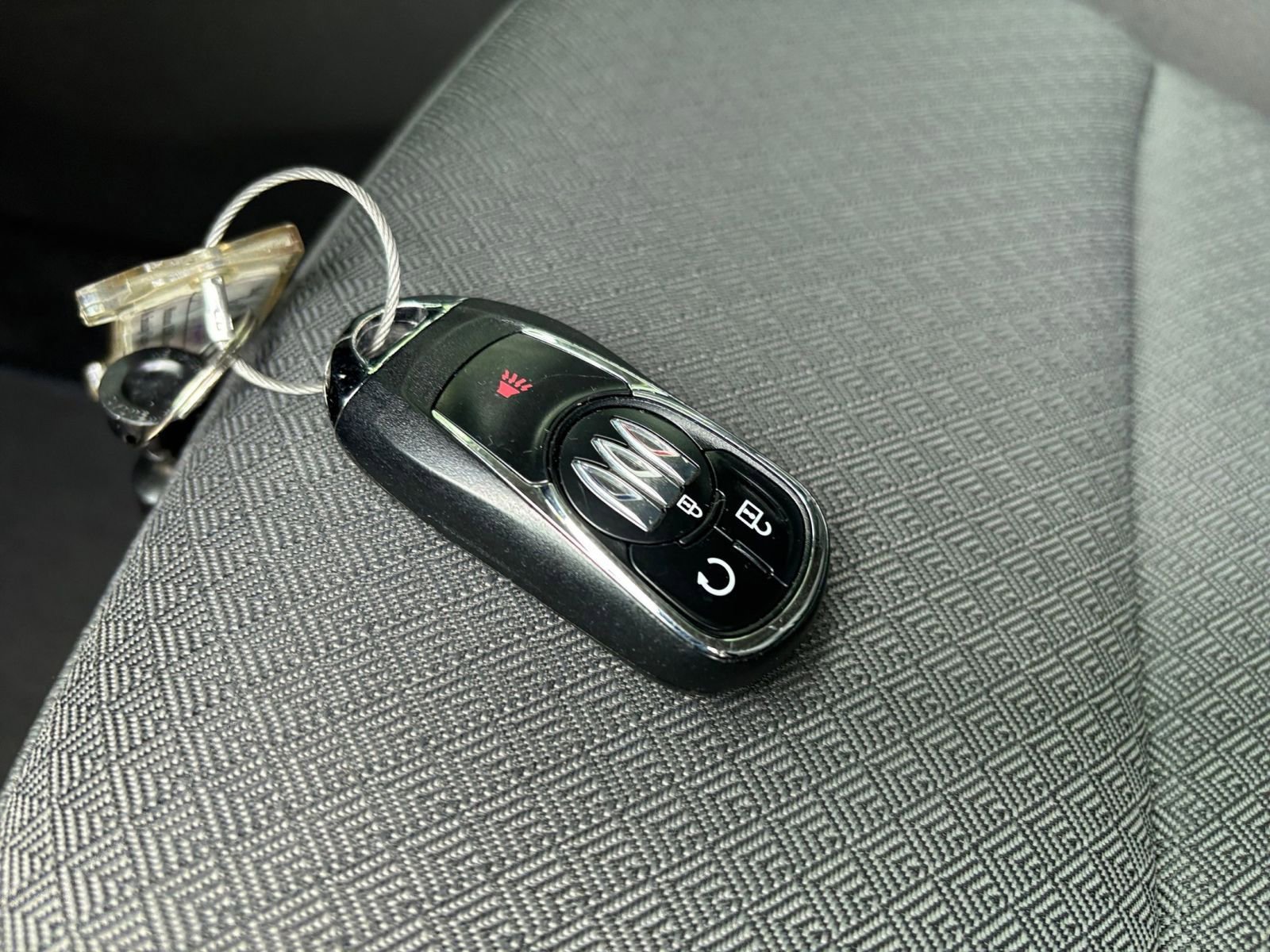 Used 2025 Buick Encore GX Preferred image 18