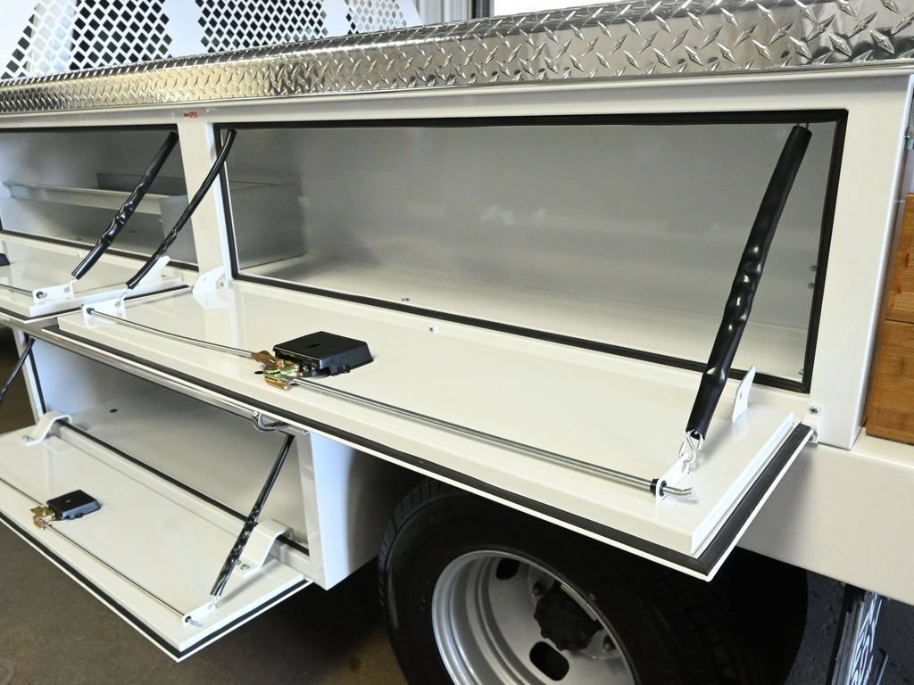 New 2026 Ford F350 XL w/ XL Chrome Package RWD image 45