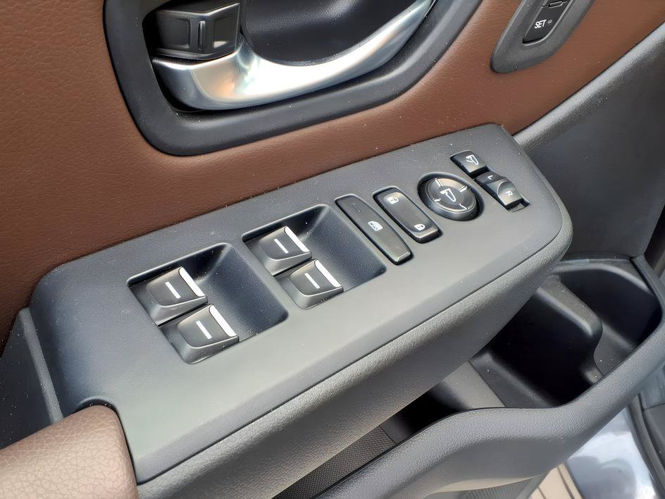 Used 2025 Honda Pilot Elite image 19