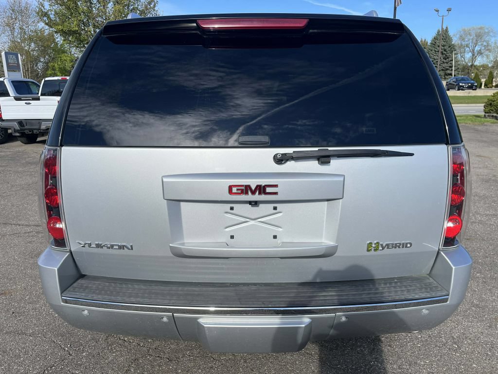 Used 2011 GMC Yukon Denali AWD/4WD image 7
