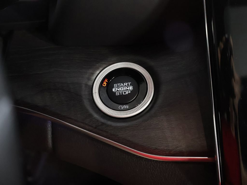 Used 2022 Jeep Grand Cherokee L Overland RWD image 45