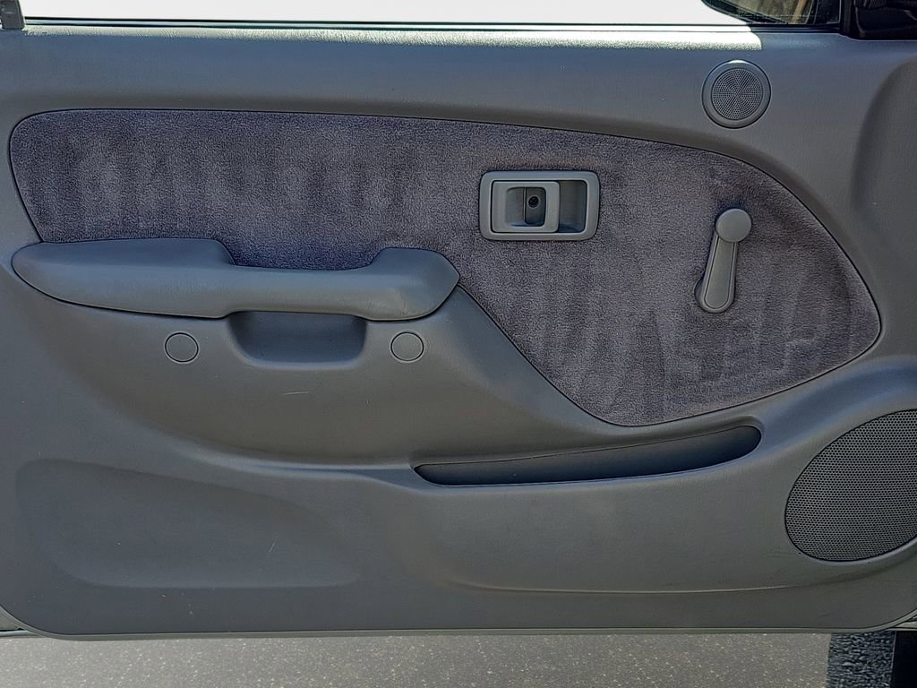 Used 2003 Toyota Tacoma 2WD Regular Cab image 25