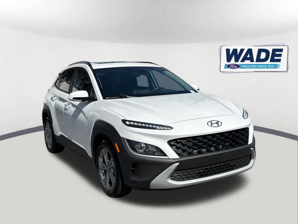 Used 2023 Hyundai Kona SEL w/ Convenience Package image 3