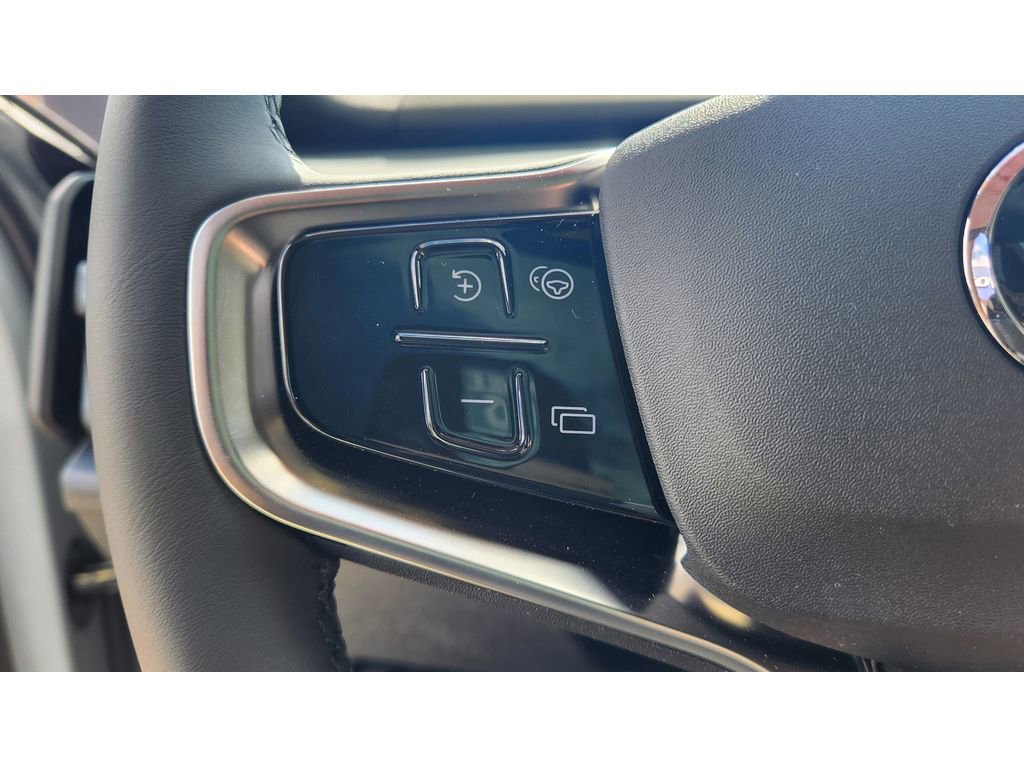 New 2026 Volvo EX30 Ultra w/ Protection Package Premier AWD/4WD image 18