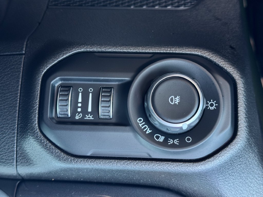 Used 2021 Jeep Wrangler Unlimited Sport AWD/4WD image 29