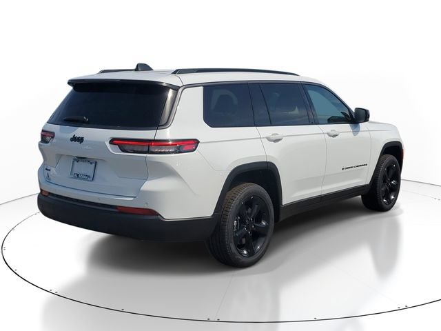 New 2026 Jeep Grand Cherokee L Limited w/ Limited Altitude Package AWD/4WD image 4