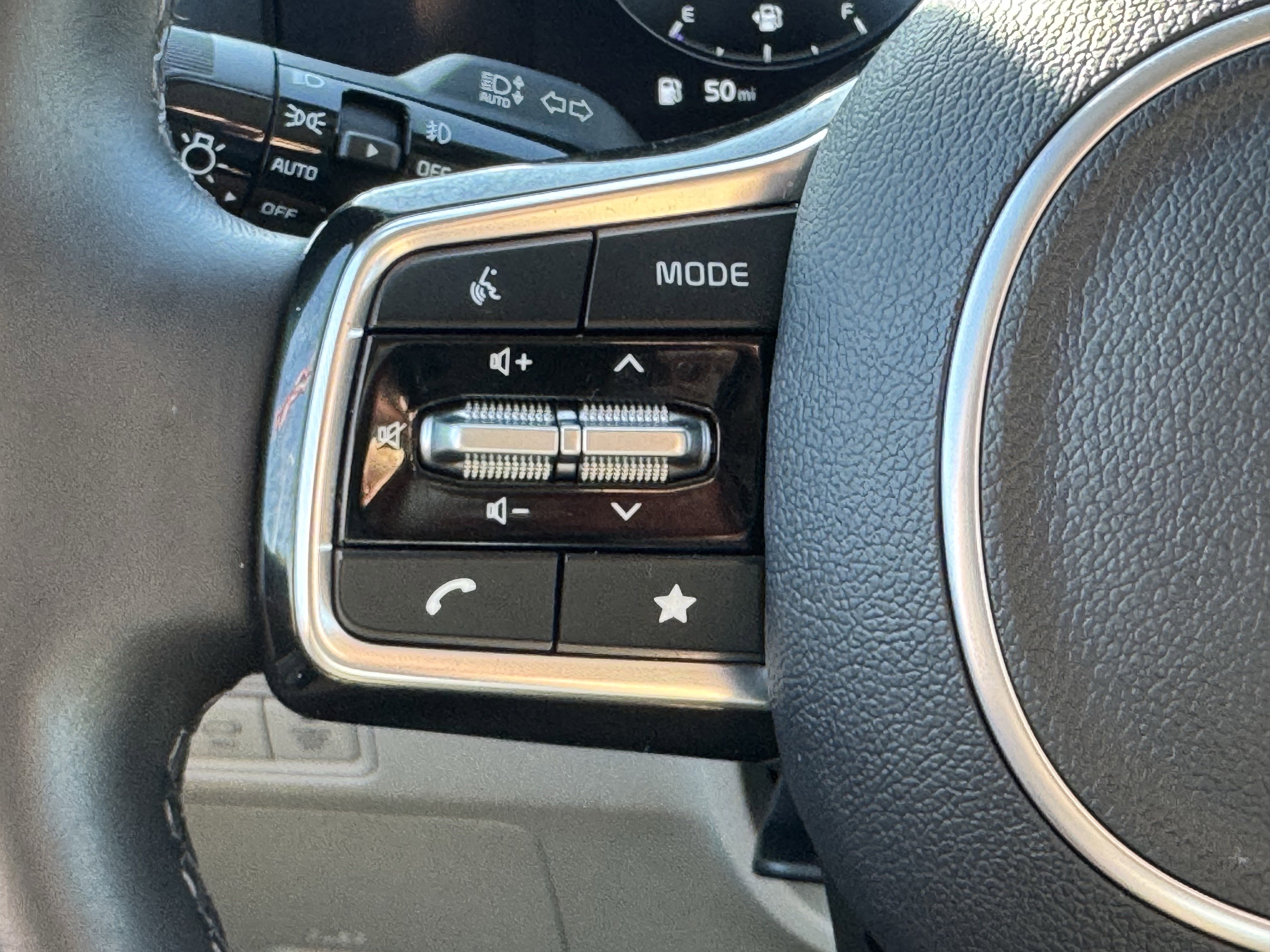 Used 2024 Kia Carnival SX image 16