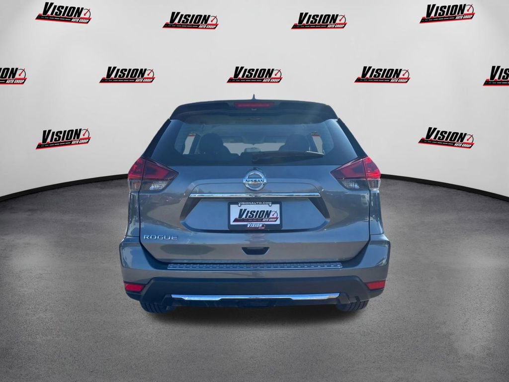 Used 2018 Nissan Rogue S image 6