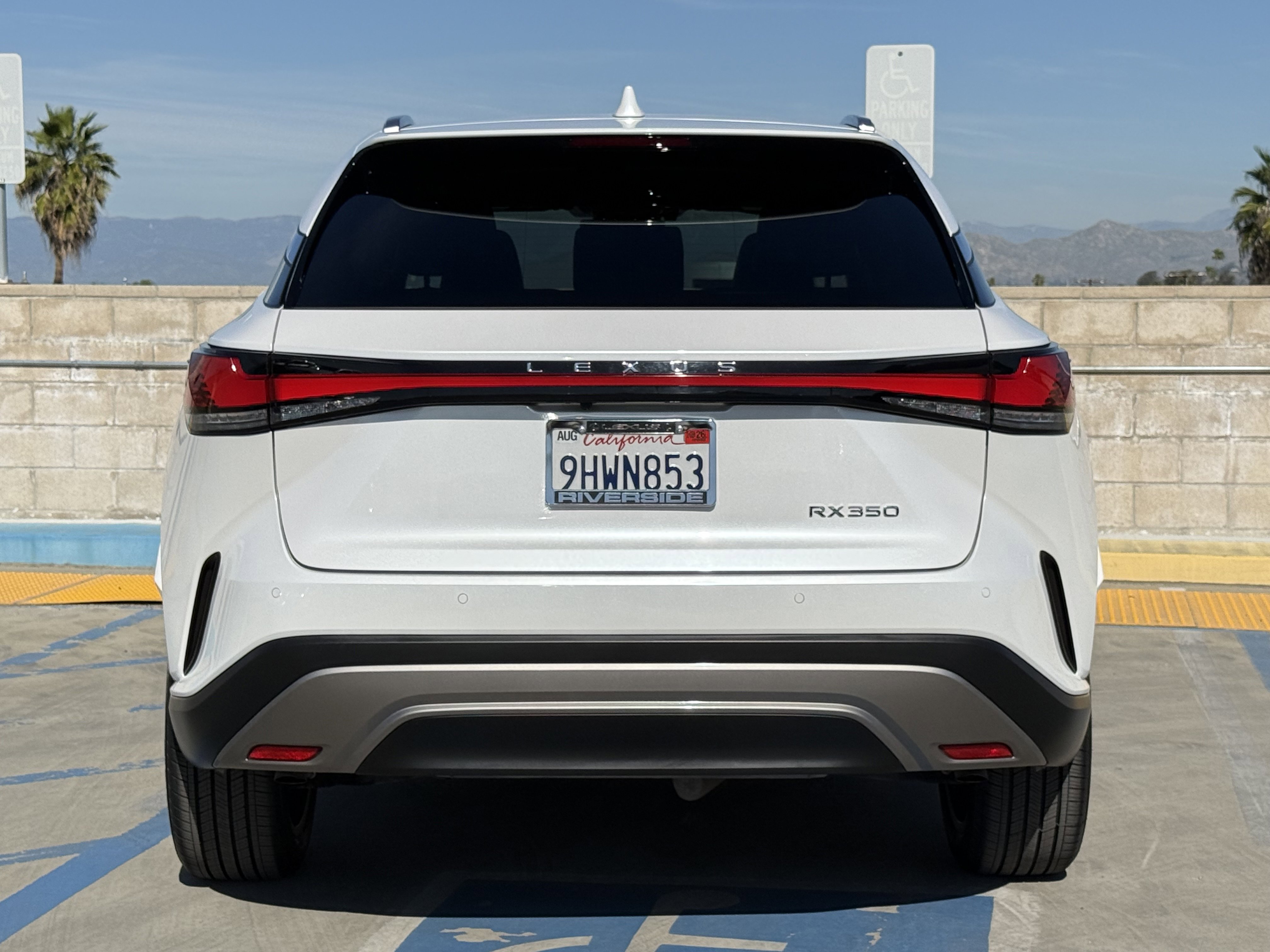 Used 2023 Lexus RX 350 FWD w/ Cold Area Package image 10