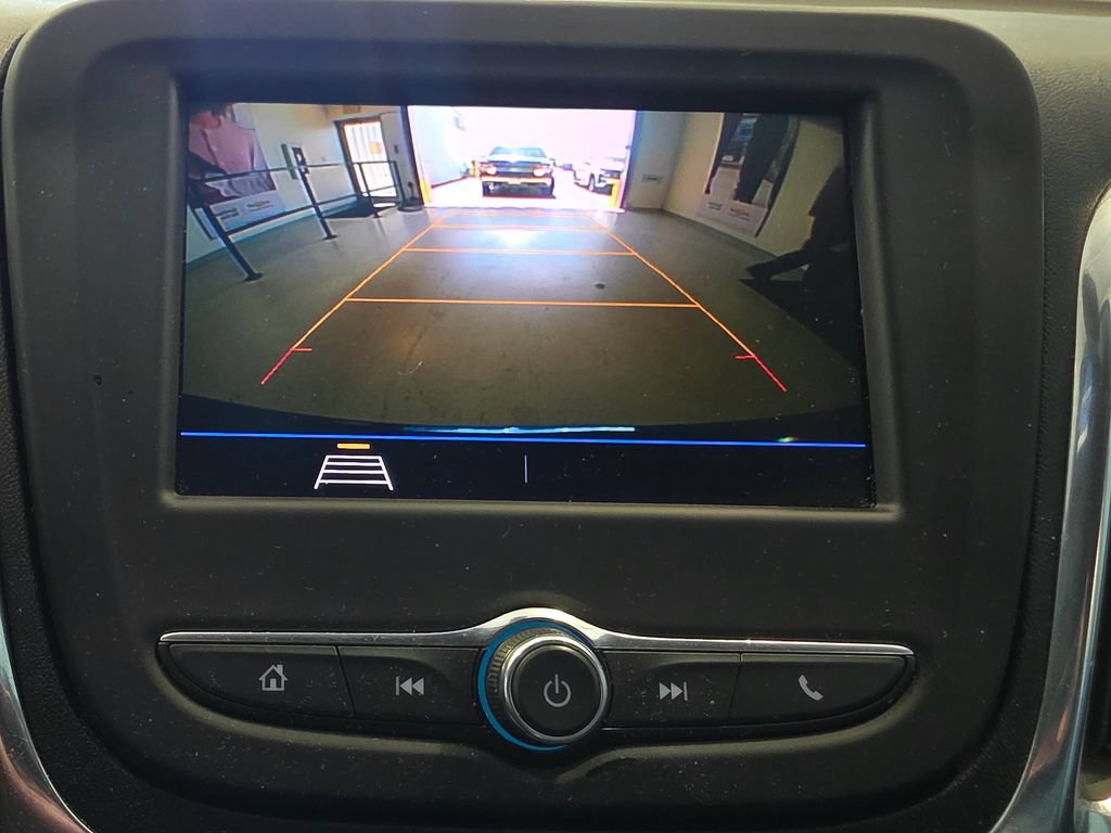 Used 2020 Chevrolet Equinox LT FWD image 24