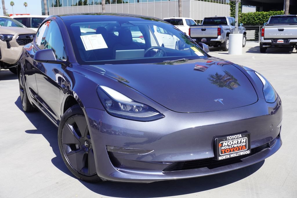 Used 2023 Tesla Model 3 Standard Range RWD image 2
