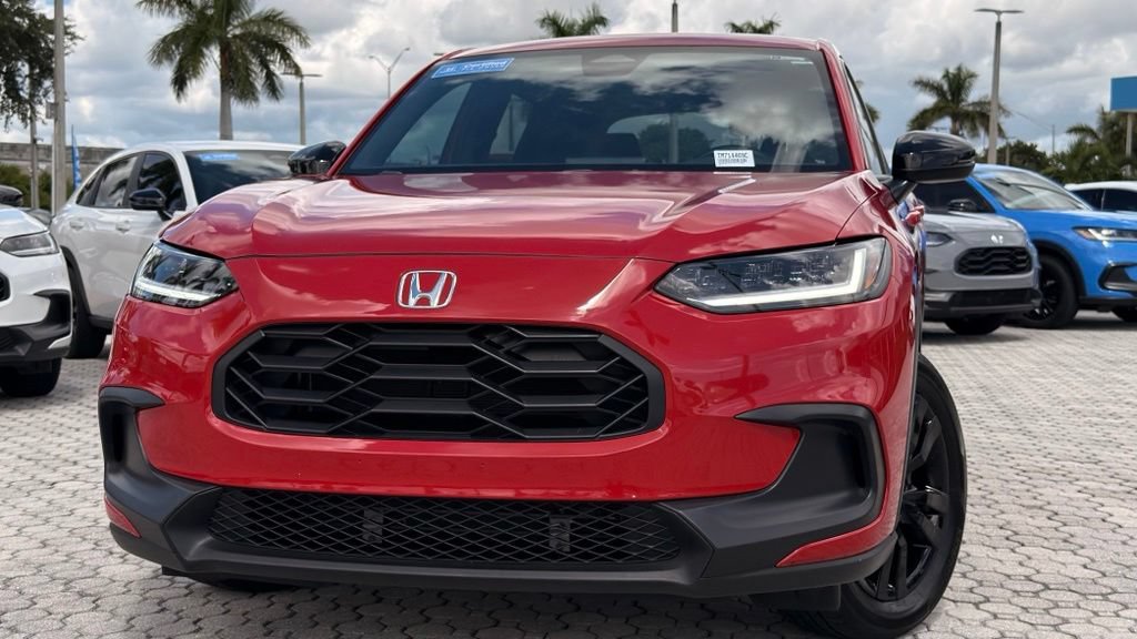 Certified 2026 Honda HR-V Sport image 2