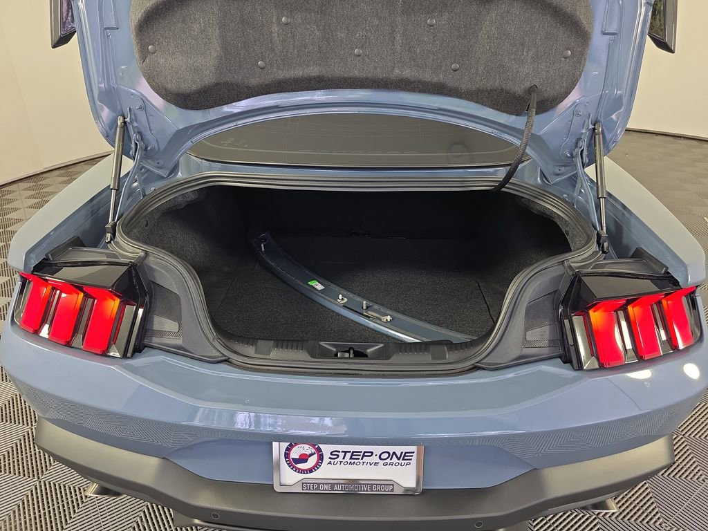 Used 2025 Ford Mustang GT image 28