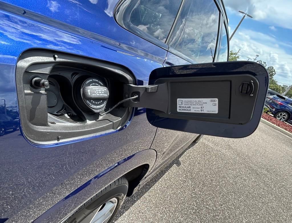 New 2025 Audi Q3 2.0T Premium image 37