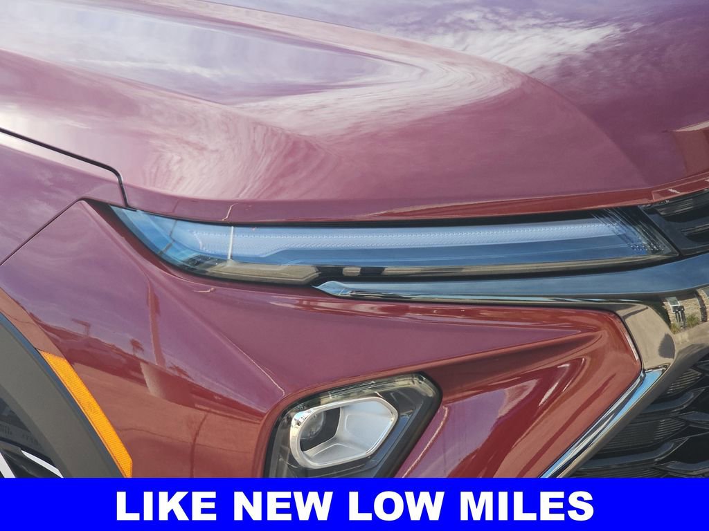 Used 2025 Chevrolet TrailBlazer RS w/ Driver Confidence Package image 33